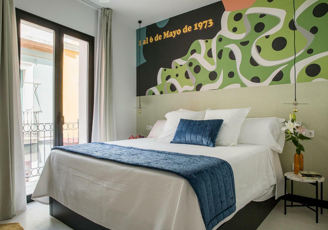 Feria Pool & Luxury Apartment Seville Exterior photo
