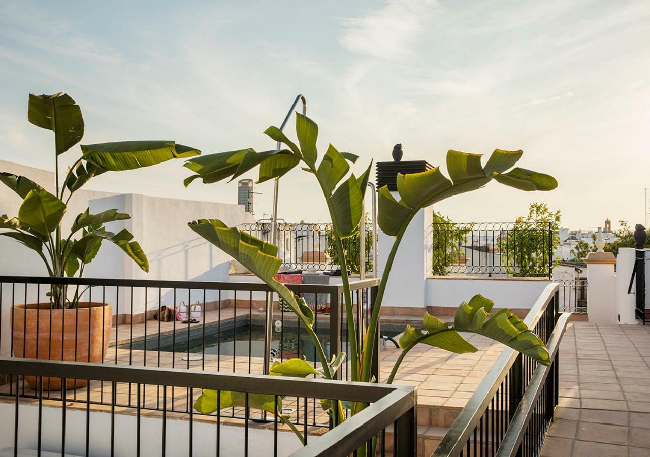 Feria Pool & Luxury Apartment Seville Exterior photo