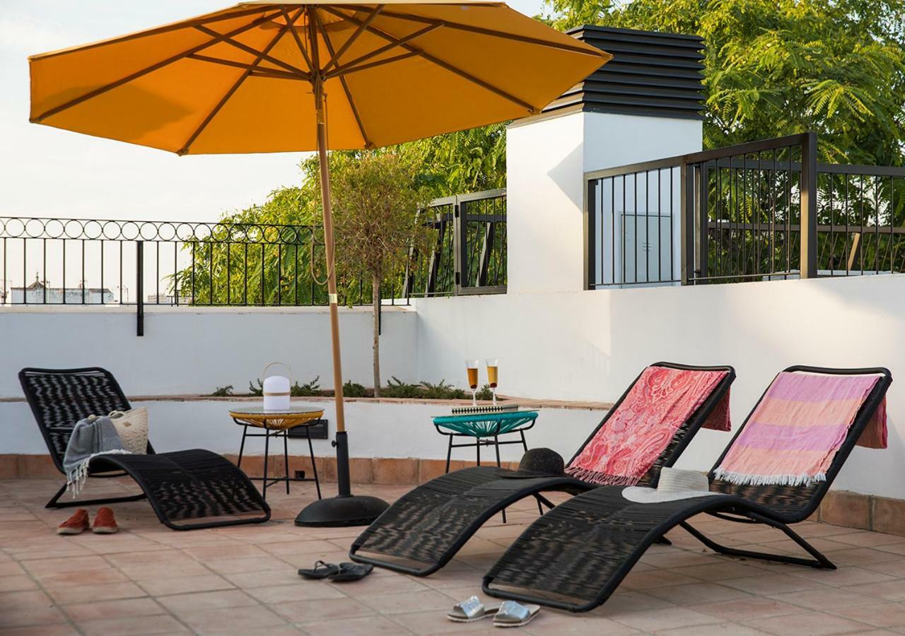 Feria Pool & Luxury Apartment Seville Exterior photo