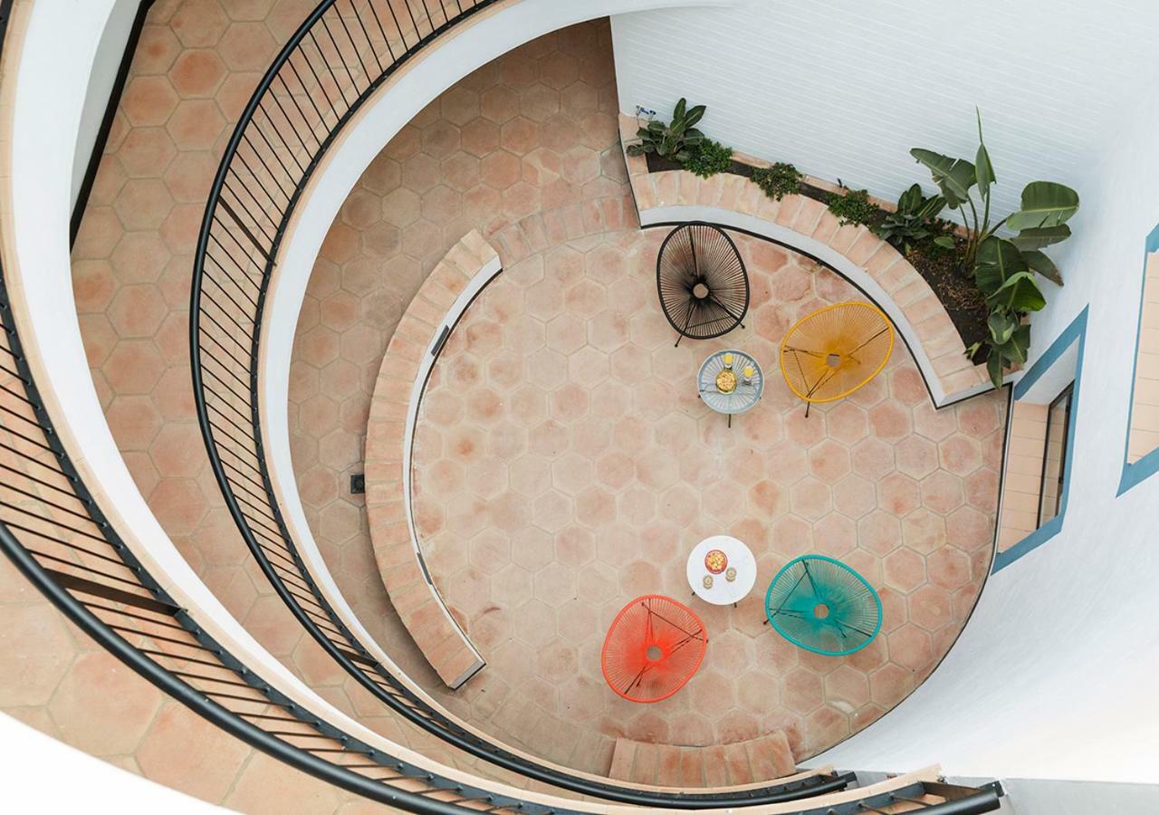 Feria Pool & Luxury Apartment Seville Exterior photo